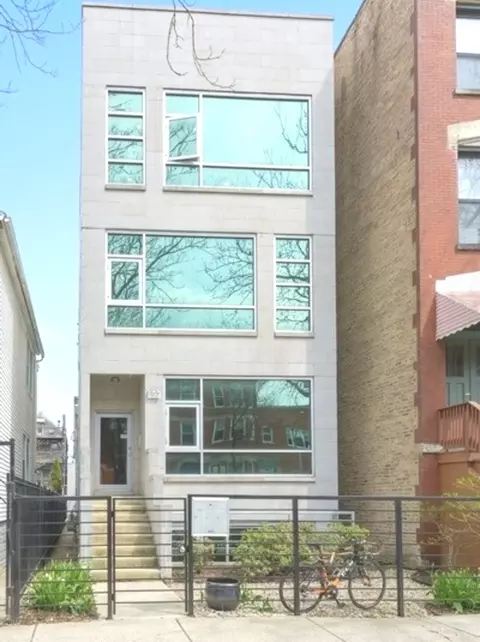865 N Marshfield Ave #1, Chicago, IL 60622