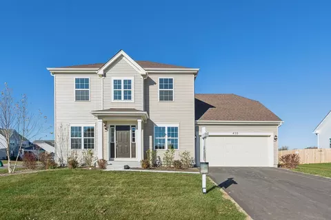 435 Mary Ann Cir, Sycamore, IL 60178