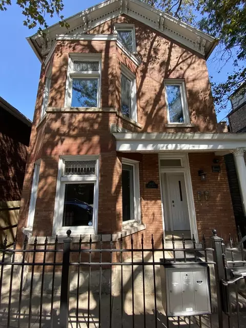 1460 W Huron St, Chicago, IL 60642
