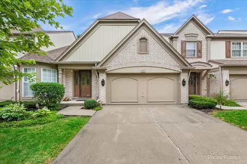 625 Marseilles Cir, Buffalo Grove, IL 60089