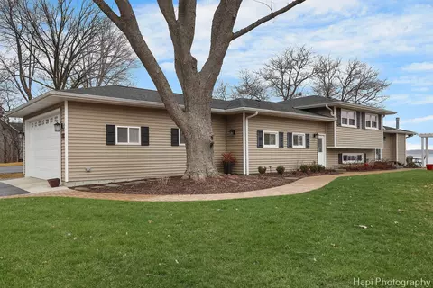 25744 W Lehmann Blvd, Lake Villa, IL 60046