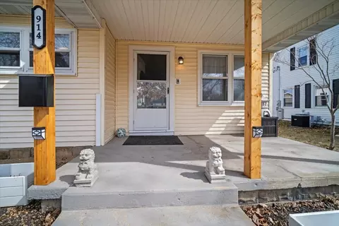 Exterior - 914 Normal Ave, Normal, IL 61761 photo 2 of 3