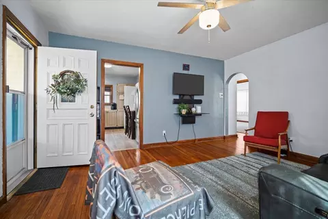 Entry Way - 914 Normal Ave, Normal, IL 61761 photo 1 of 3