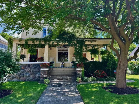 603 N Division St, Harvard, IL 60033