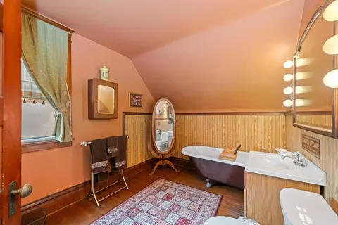 Bath - 603 N Division St, Harvard, IL 60033 photo 2 of 2
