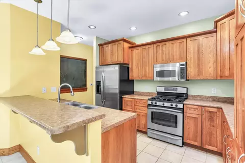 2145 Wagon Trl, White Heath, IL 61884 photo 12