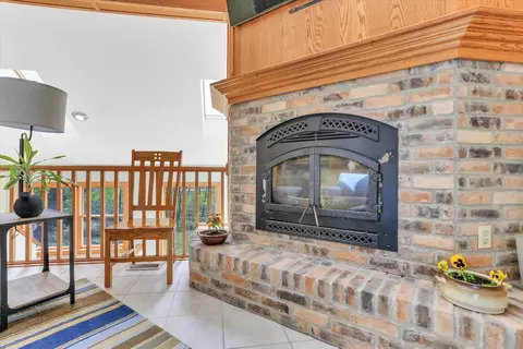 2145 Wagon Trl, White Heath, IL 61884 photo 11