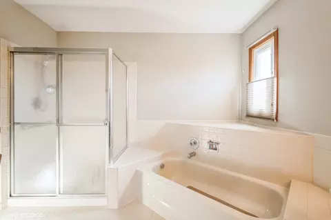 4375 Cherry Ct, Hoffman Estates, IL 60192 photo 10