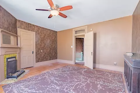 Bedroom - 706 E Grove St, Bloomington, IL 61701 photo 5 of 11