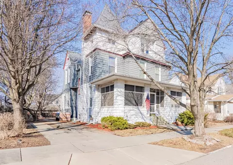 Exterior - 706 E Grove St, Bloomington, IL 61701 photo 15 of 15