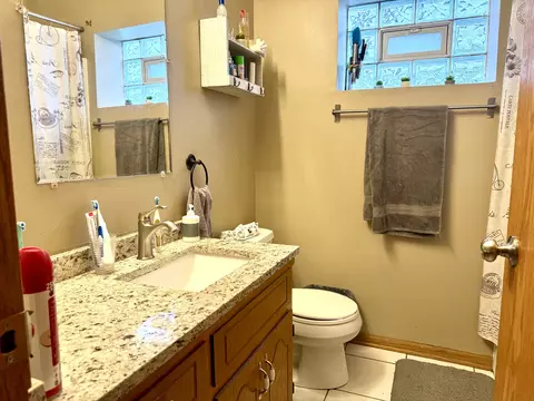 Bath - 7604 W 60th St, Summit, IL 60501 photo 1 of 1