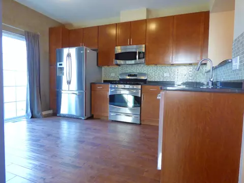 Kitchen - 1231 Willow Ave, Des Plaines, IL 60016 photo 1 of 2
