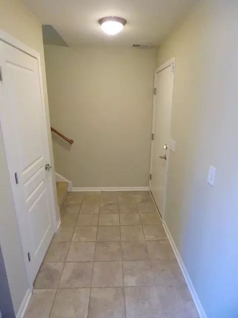 Entry Way - 1231 Willow Ave, Des Plaines, IL 60016 photo 1 of 1