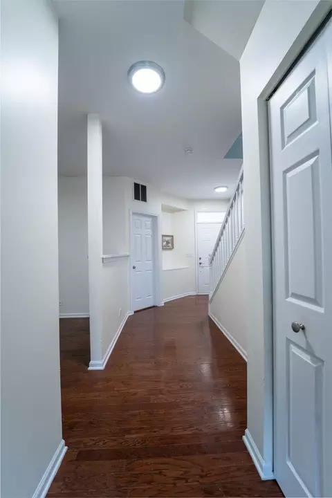 Entry Way - 315 Emerald Ln, Algonquin, IL 60102 photo 6 of 6