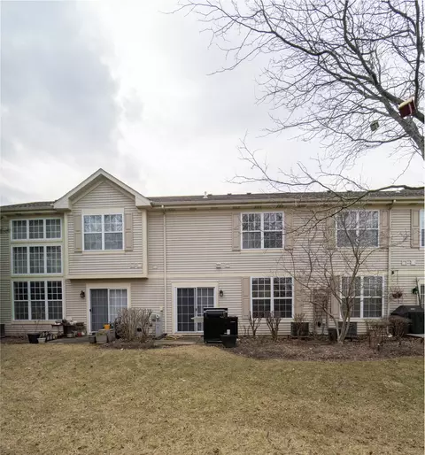 Exterior - 315 Emerald Ln, Algonquin, IL 60102 photo 2 of 2