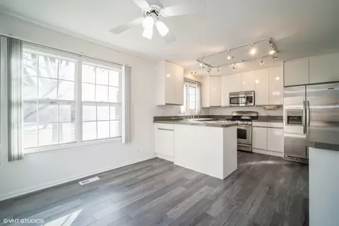 4400 Hammersmith Ln #4400, Glenview, IL 60026 photo 7