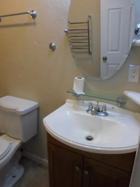 383 Wilmington Dr #E, Bartlett, IL 60103 photo 17