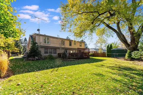 2207 Jericho Rd, Aurora, IL 60506 photo 2
