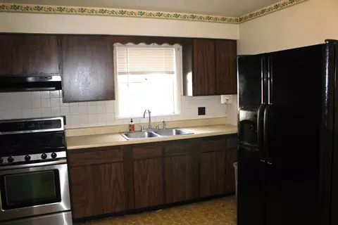 518 N Jackson St, Clinton, IL 61727 photo 14