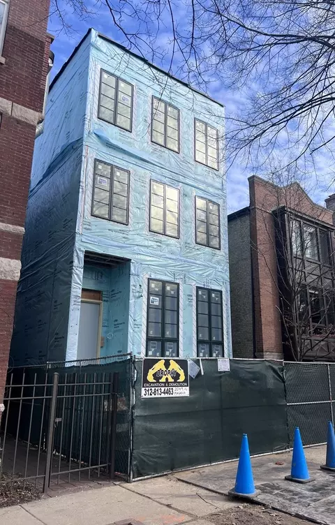 2051 N Magnolia St, Chicago, IL 60614