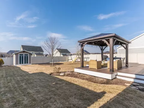 352 Snow Drop Ln, Elgin, IL 60124 photo 28