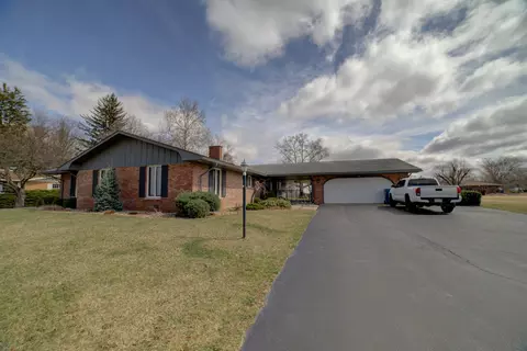 940 S Belmont Ave, Watseka, IL 60970