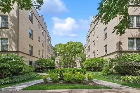 680 Hinman Ave #2H, Evanston, IL 60202