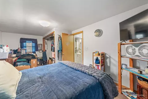 910-912 Getty St, Elgin, IL 60120 photo 8