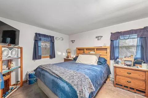 910-912 Getty St, Elgin, IL 60120 photo 7