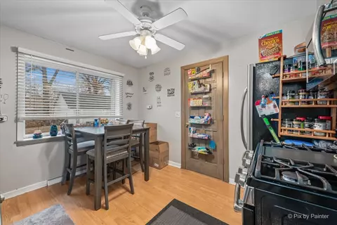 910-912 Getty St, Elgin, IL 60120 photo 5