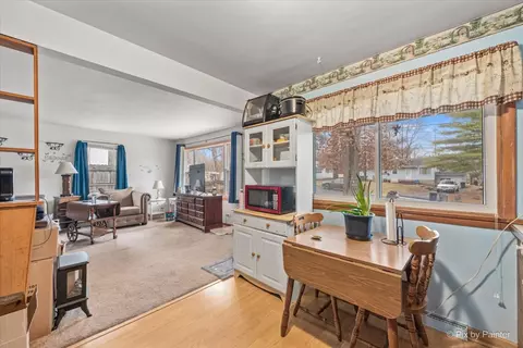 910-912 Getty St, Elgin, IL 60120 photo 12