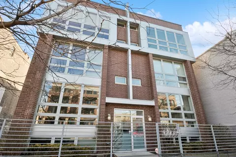 1327 W Grand Ave #1W, Chicago, IL 60642