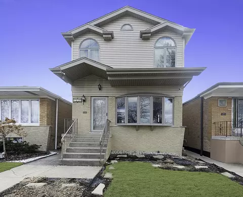 6851 W 63rd Pl, Chicago, IL 60638