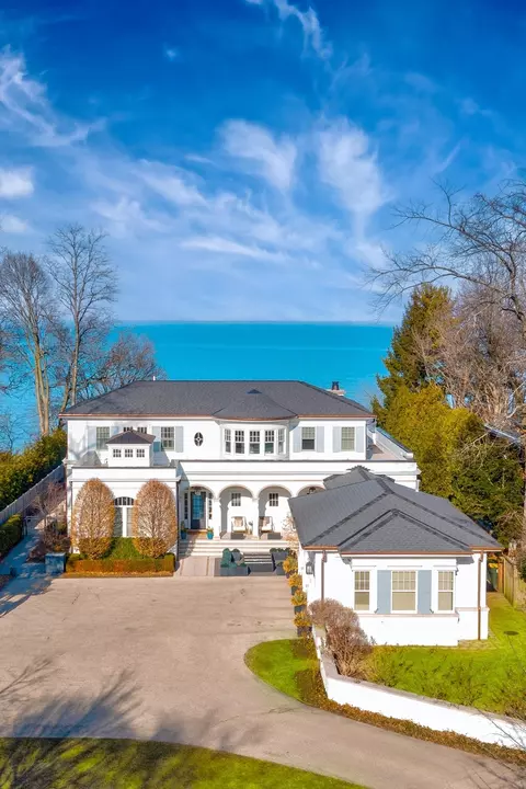 381 Sheridan Rd, Winnetka, IL 60093