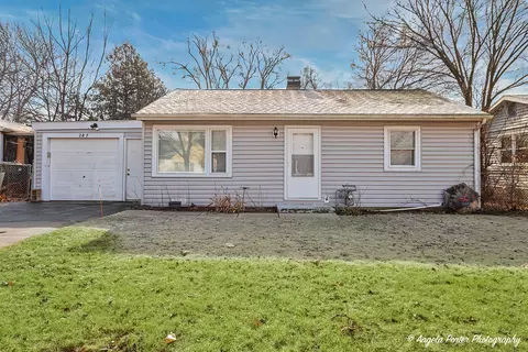 287 Bridgewood Dr, Antioch, IL 60002