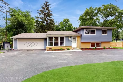 1006 W Wood St, Mchenry, IL 60051