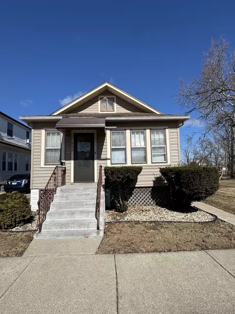 522 Frances St, Phoenix, IL 60426