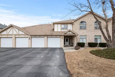 18431 Pine Lake Dr #3, Tinley Park, IL 60477