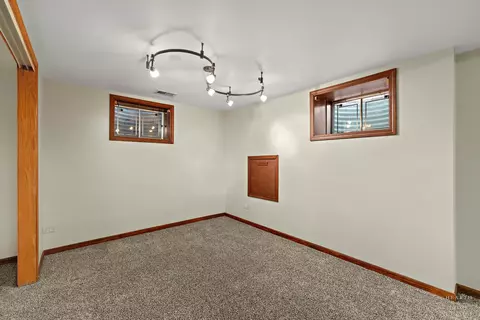 1011 Redwood Ln, Algonquin, IL 60102 photo 31