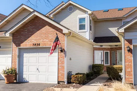 7836 Darien Lake Dr, Darien, IL 60561