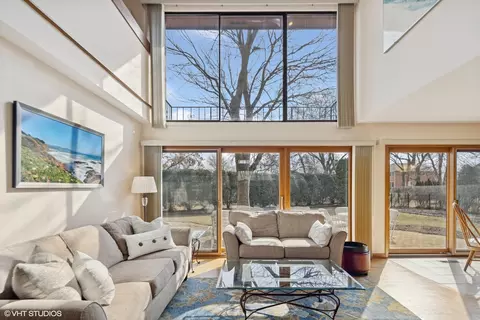 Living - 128 Stirrup Ln, Burr Ridge, IL 60527 photo 4 of 4