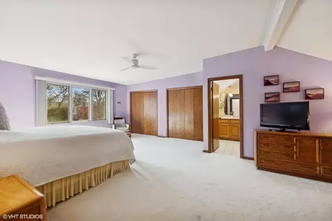 Bedroom - 128 Stirrup Ln, Burr Ridge, IL 60527 photo 1 of 4