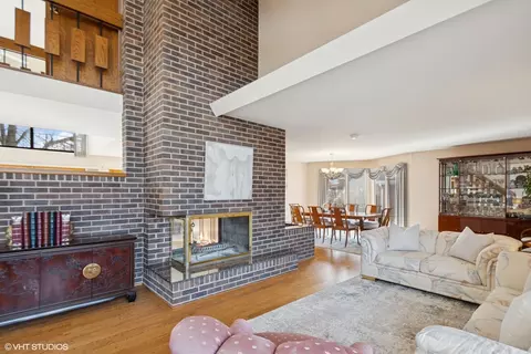 Living - 128 Stirrup Ln, Burr Ridge, IL 60527 photo 1 of 4
