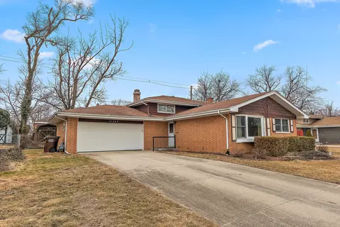 18402 Pierce Ave, Homewood, IL 60430