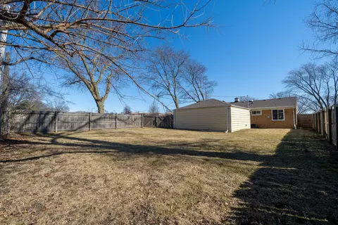 Exterior - 8322 N Ozanam Ave, Niles, IL 60714 photo 3 of 8