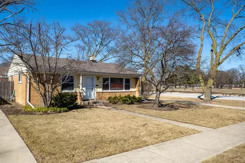 Exterior - 8322 N Ozanam Ave, Niles, IL 60714 photo 5 of 8
