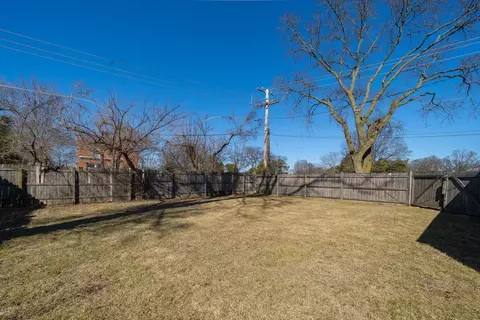 Exterior - 8322 N Ozanam Ave, Niles, IL 60714 photo 2 of 8