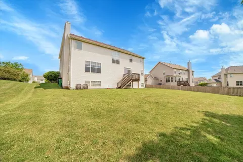 Exterior - 26619 Silverleaf Dr, Plainfield, IL 60585 photo 3 of 4