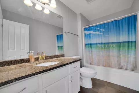 Bath - 26619 Silverleaf Dr, Plainfield, IL 60585 photo 5 of 6