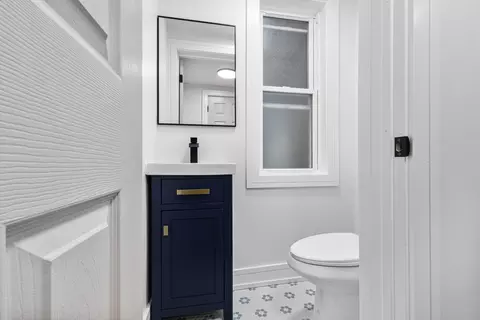 Bath - 10235 S Eberhart Ave, Chicago, IL 60628 photo 5 of 5